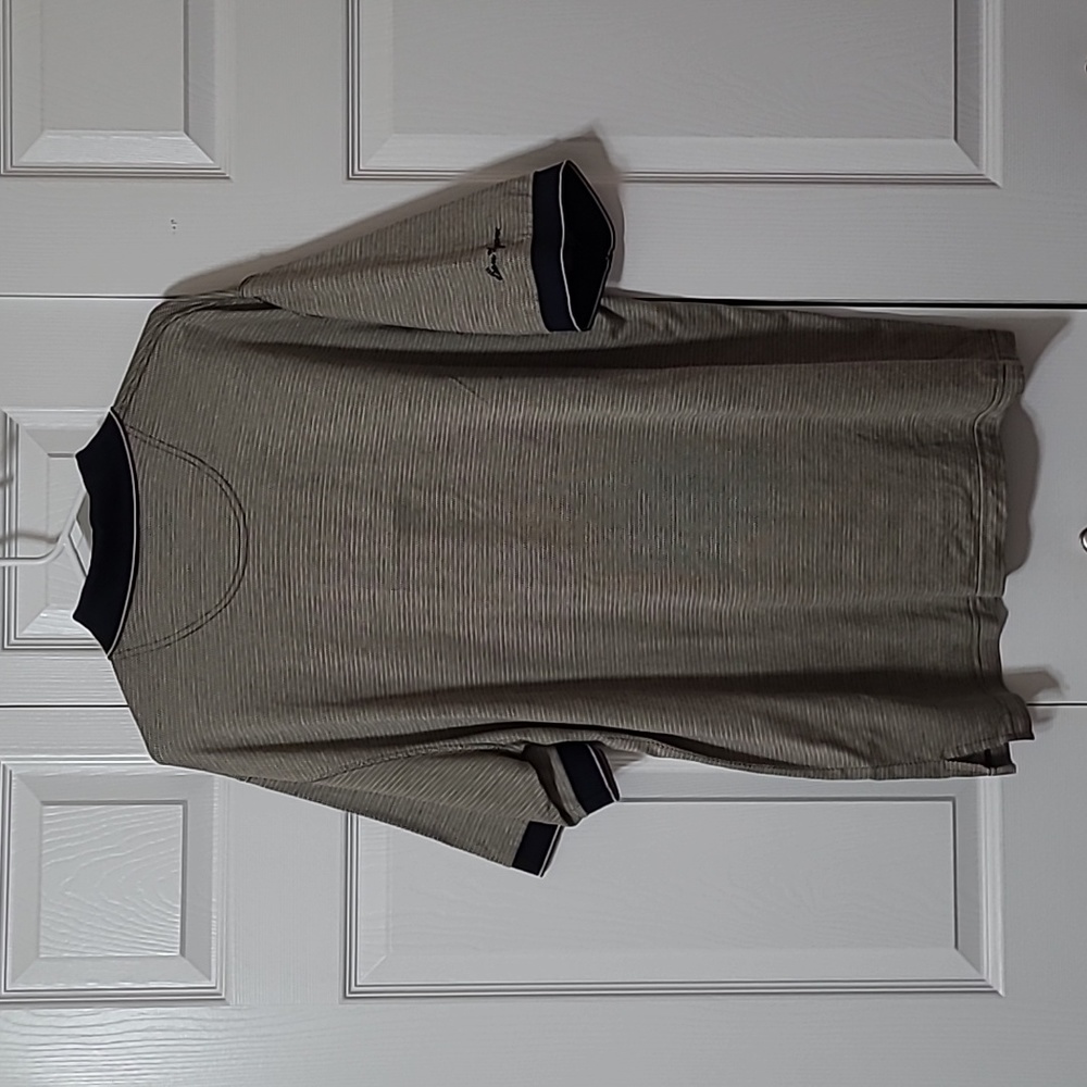 Tan & Gray Tiny Diamond Design Collared Polo Shirt/Golf Shirt, Large, Like New - Picture 4 of 5